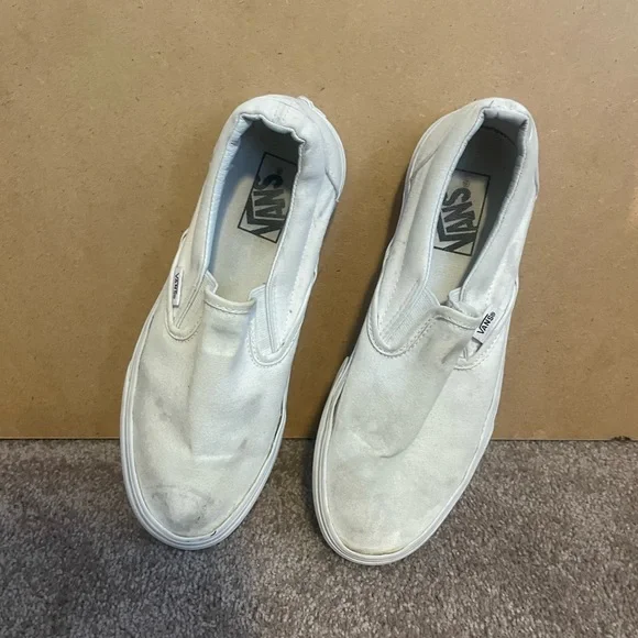 White slip on vans - Picture 4 of 5